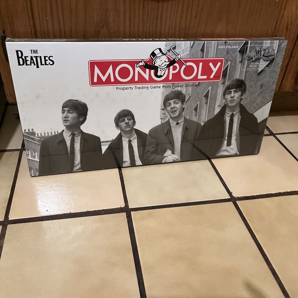 The BEATLES Monopoly Game Collectors Edition Board Game New Sealed 2008